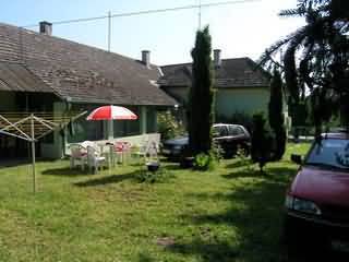 H�romfa bababar�t sz�ll�s