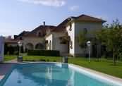 D�br�nte - vend�gh�z