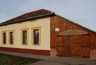 Nagyr�b� bababar�t sz�ll�s